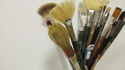 En bunt med penslar