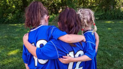 Tjejer i ett fotbollslag.